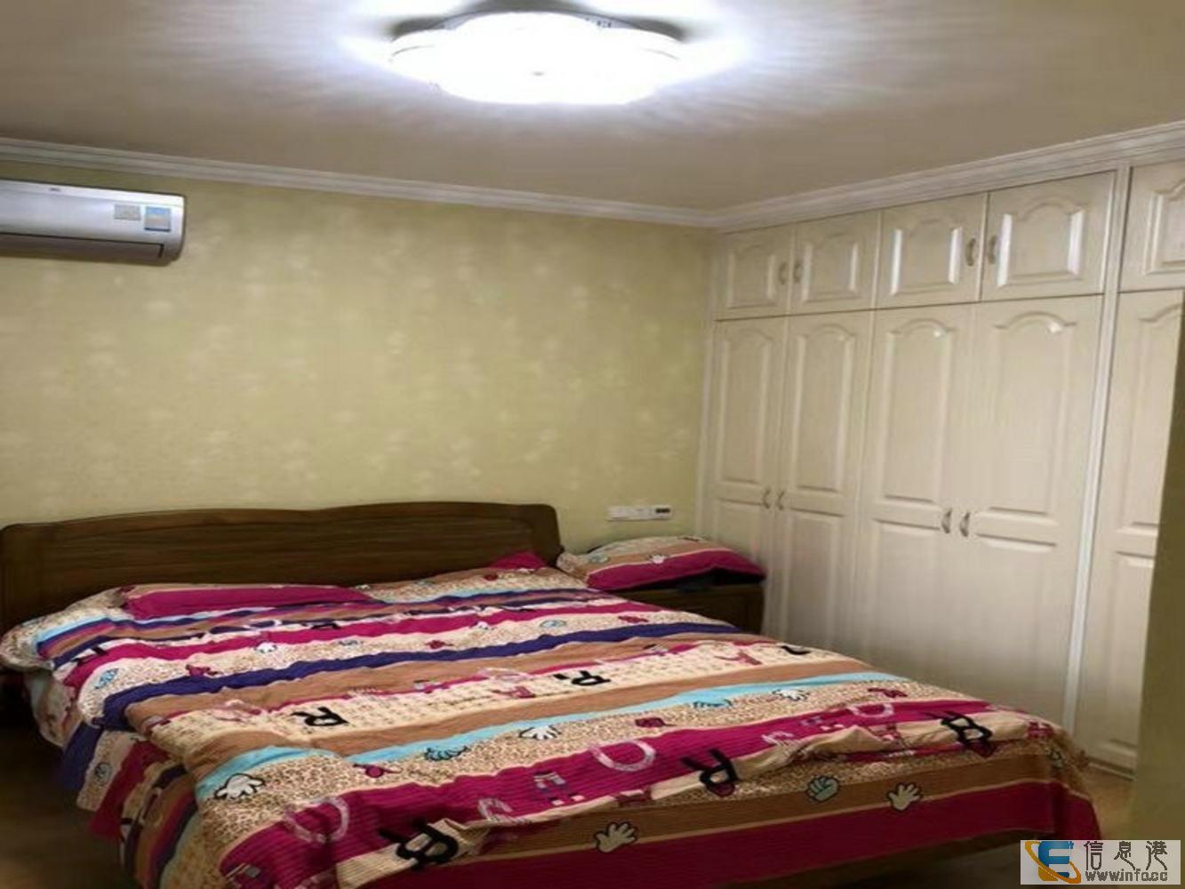 绿地二期巴赫公馆 精装3房 满5家电家具带地暖打包 房主急售