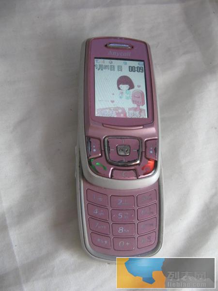 出触摸屏股票型手机和三星手机,有SOS短信功能