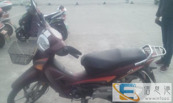 本田弯梁摩托车适合女士骑