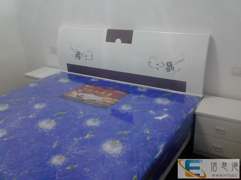 金悦城豪华大两房急租,地铁公交100米特惠无中介