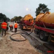 昆明环城南路专业市政管道清淤化粪池隔油池清理高压清洗油污管道