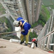 昆明地区外墙高空各种水管安装维修更换广告牌烟囱拆装